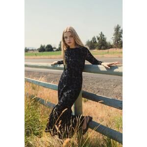 Mac Duggal 81129 Black Burnout Velvet Long Sleeve Ruffle Hem Midi Dress Sz 14